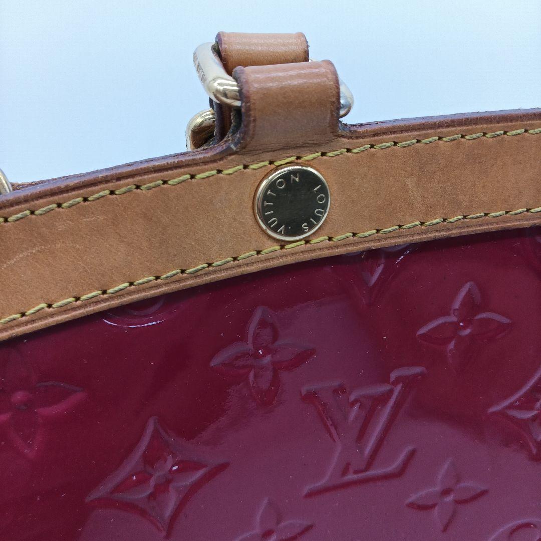 Louis Vuitton レッド ショルダーバッグ