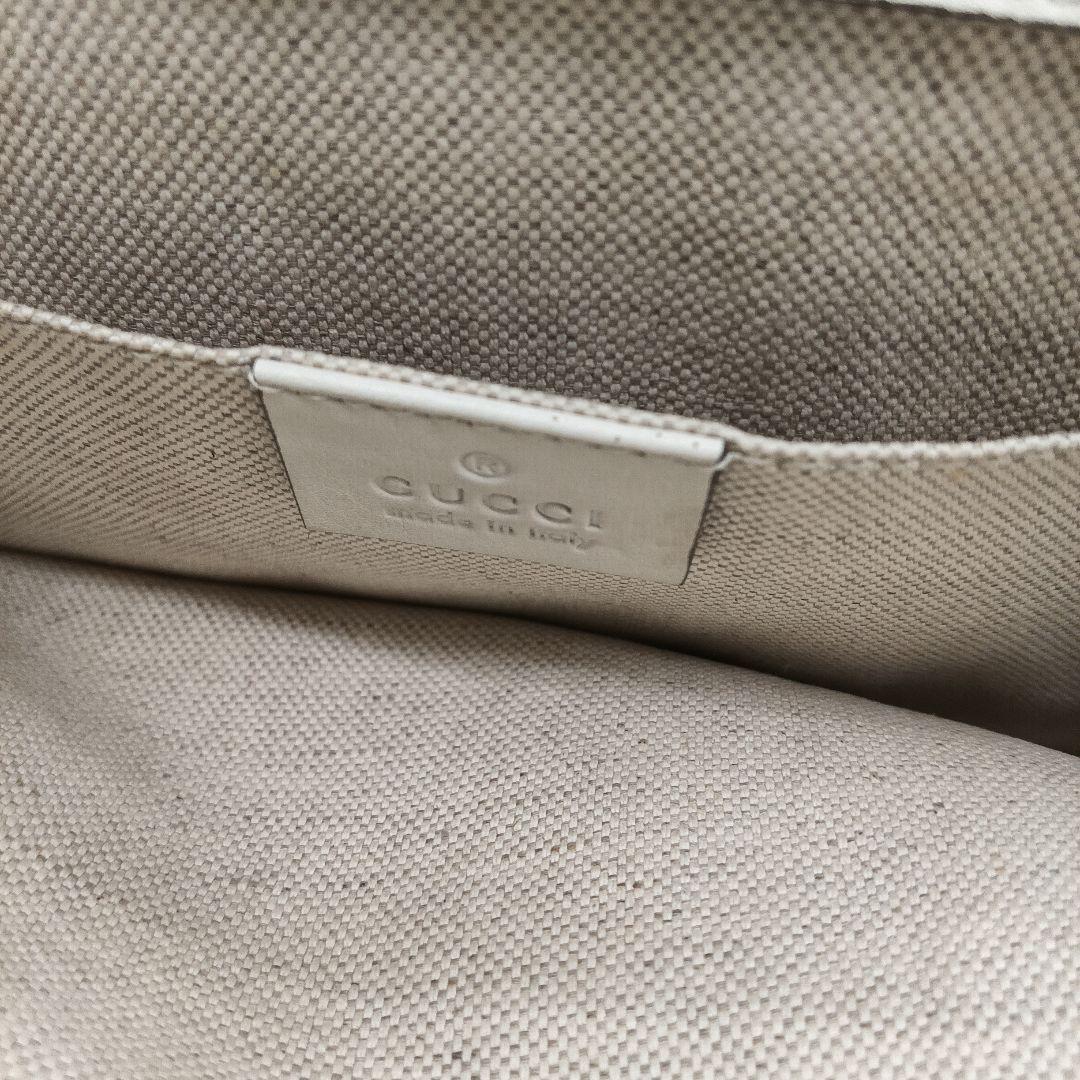 GUCCI レーショルダーバッグ スネークモチーフ