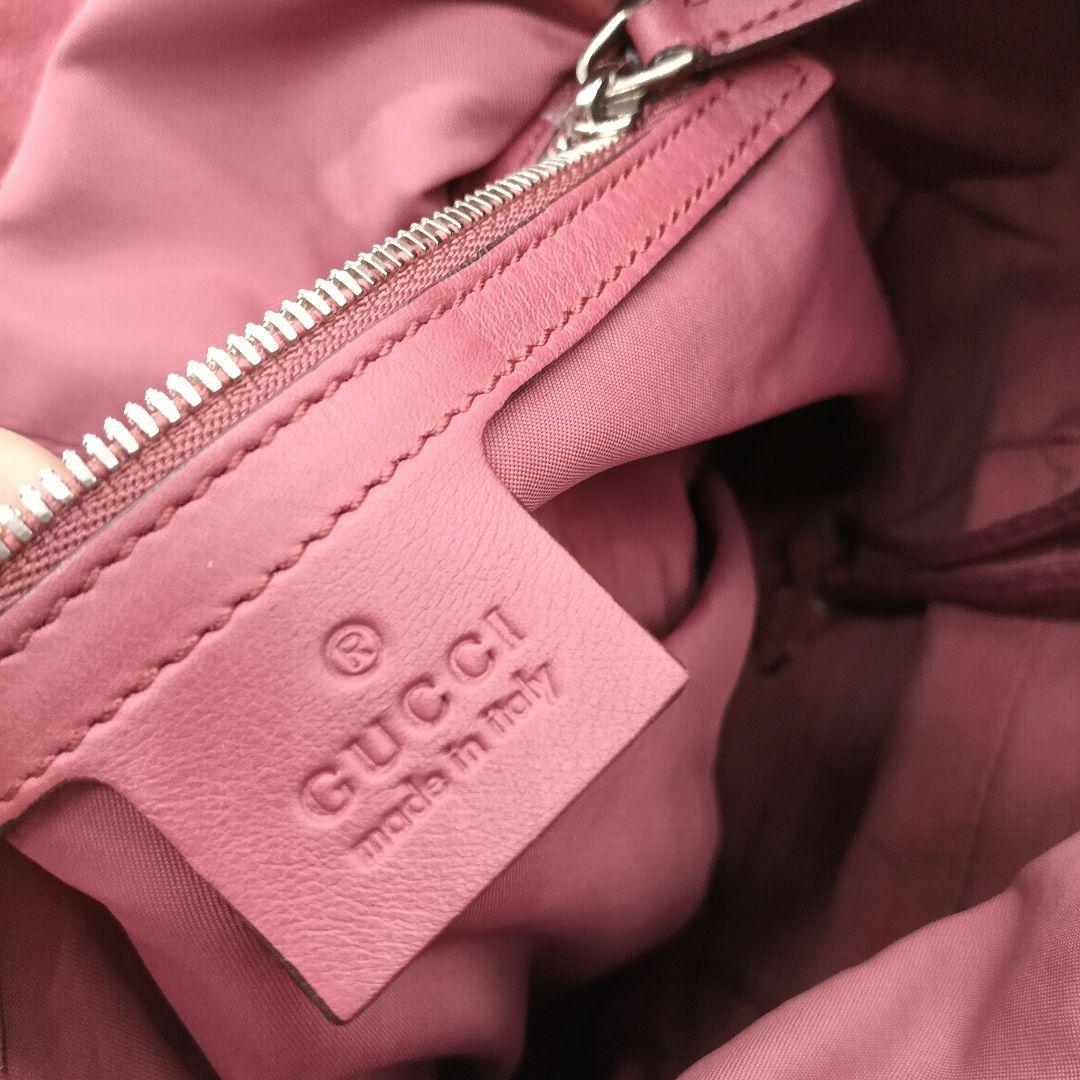 GUCCI 花柄リュック
