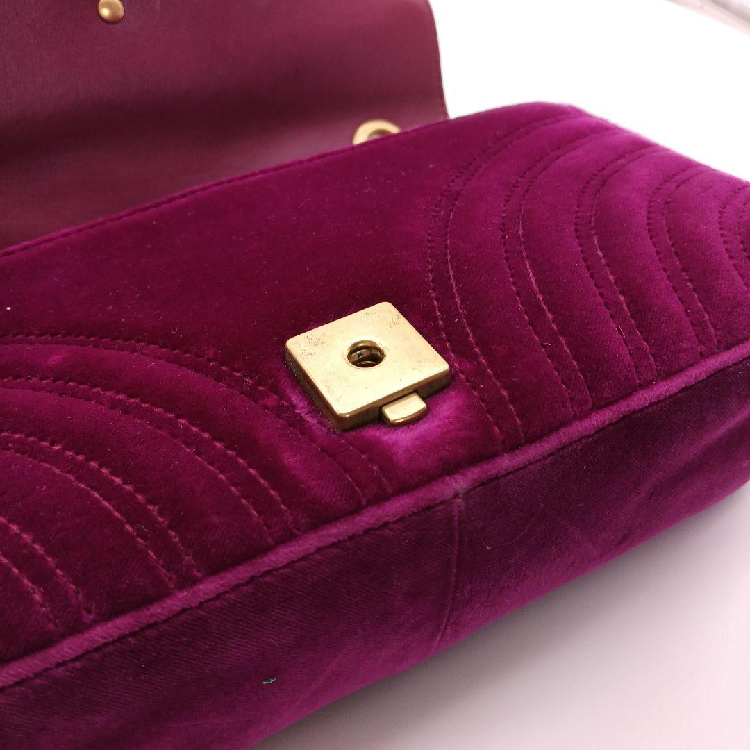 GUCCI GG キルティングベルベットショルダーバッグ