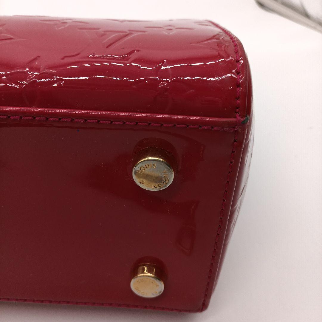 Louis Vuitton レッド ショルダーバッグ