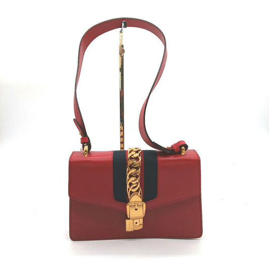 GUCCI レザー 赤　ショルダーバッグ