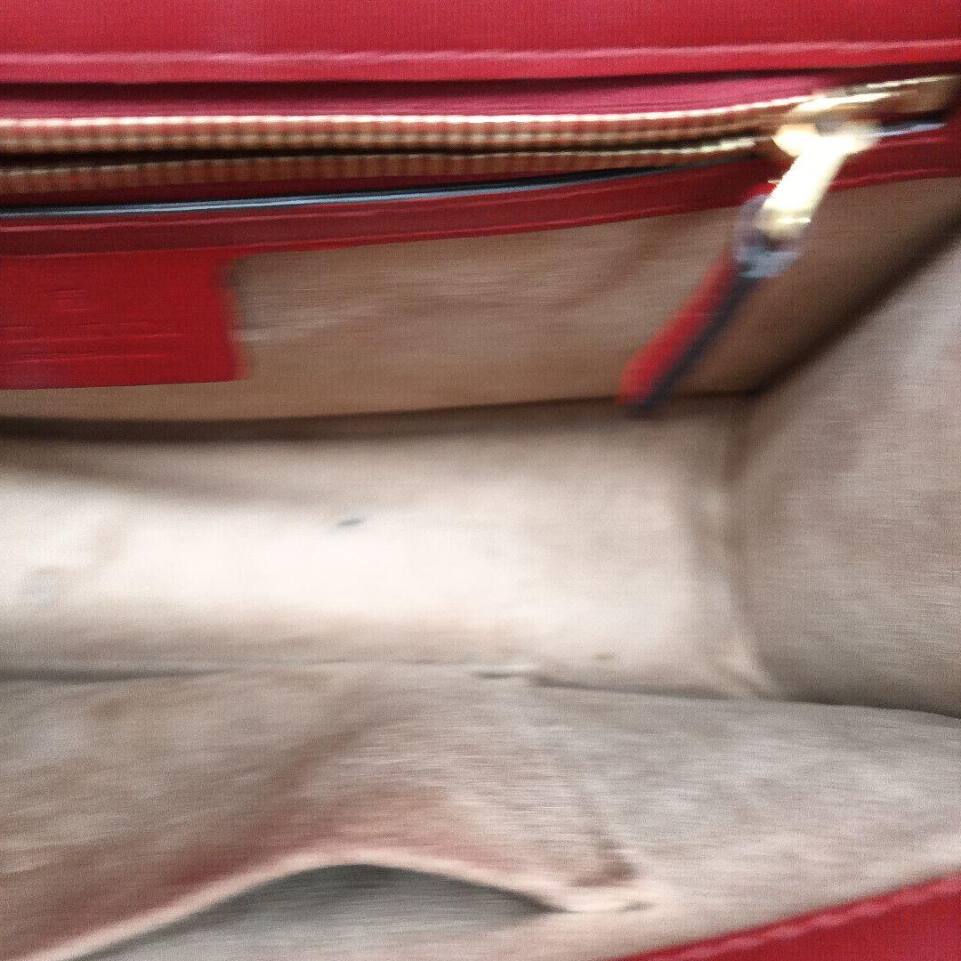 GUCCI レザー 赤　ショルダーバッグ